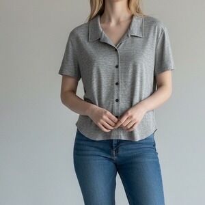 Jane & Delancey large gray knit short sleeve collar button shirt